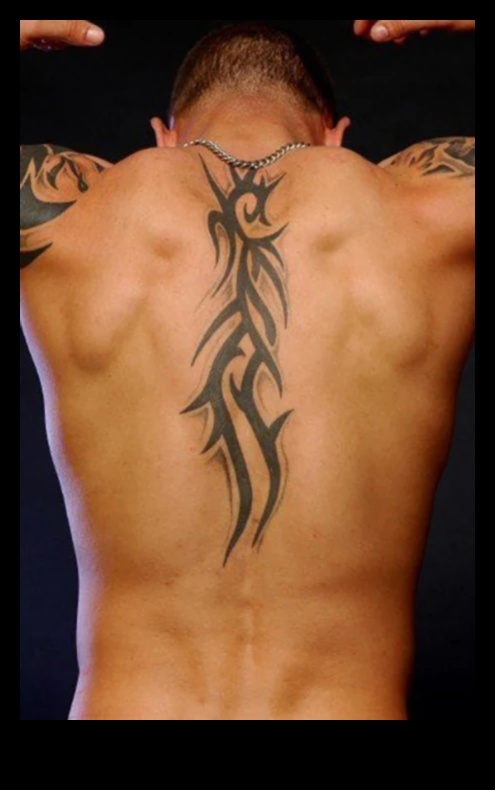 Arta din spate Elevați-vă stilul cu tatuaje de excepție 4 Arta spatelui: ridică-ți stilul cu tatuaje de excepție