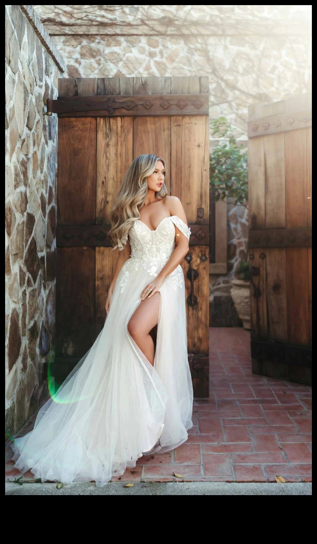 Simplitate șic Rochii de mireasă moderne care sparg mucegaiul 2 Simplitate șic: rochii de mireasă moderne dincolo de tradiție