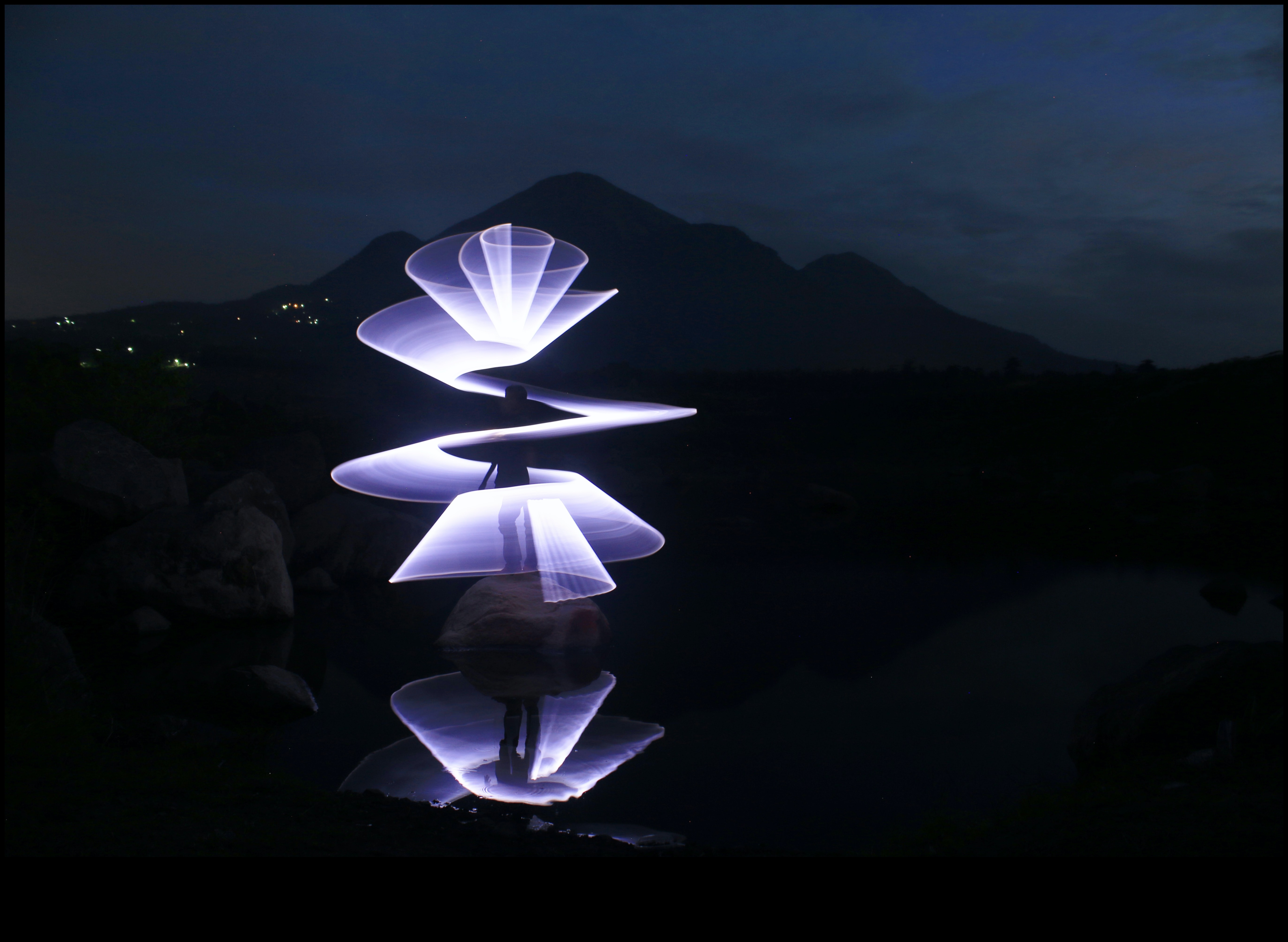 Pictura în lumină Perfecțiunea Iluminează-ți creativitatea cu aceste tehnici 3 Light Painting Perfection: Tehnici pentru iluminare creativă