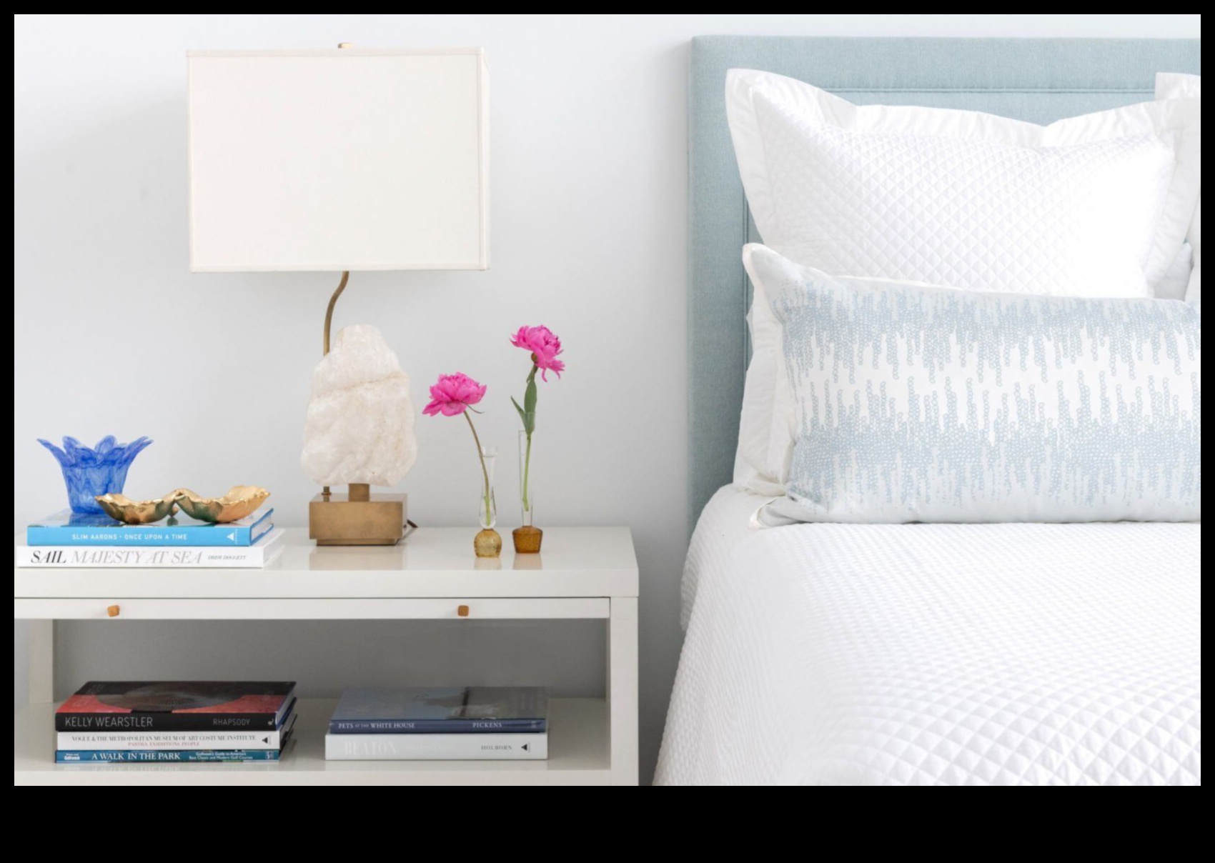 Smart Bedroom Sanctuary Un ghid pentru electronice pentru un somn sporit și relaxare 4 Smart Bedroom Sanctuary: Electronice pentru somn și relaxare îmbunătățite