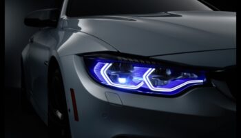 Iluminarea drumului: electronice cu LED și iluminare inteligentă pentru mașini elegante