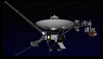 Voyagers of the Cosmos: Astronautic Pioneers of Exploration